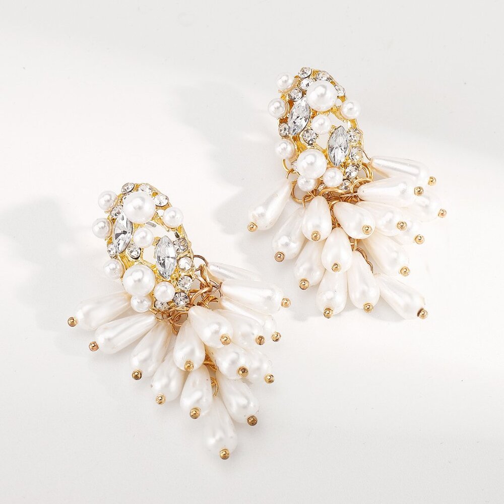 New! Anthropologie Gold Pearl Chandelier Earrings (1042) NWOT